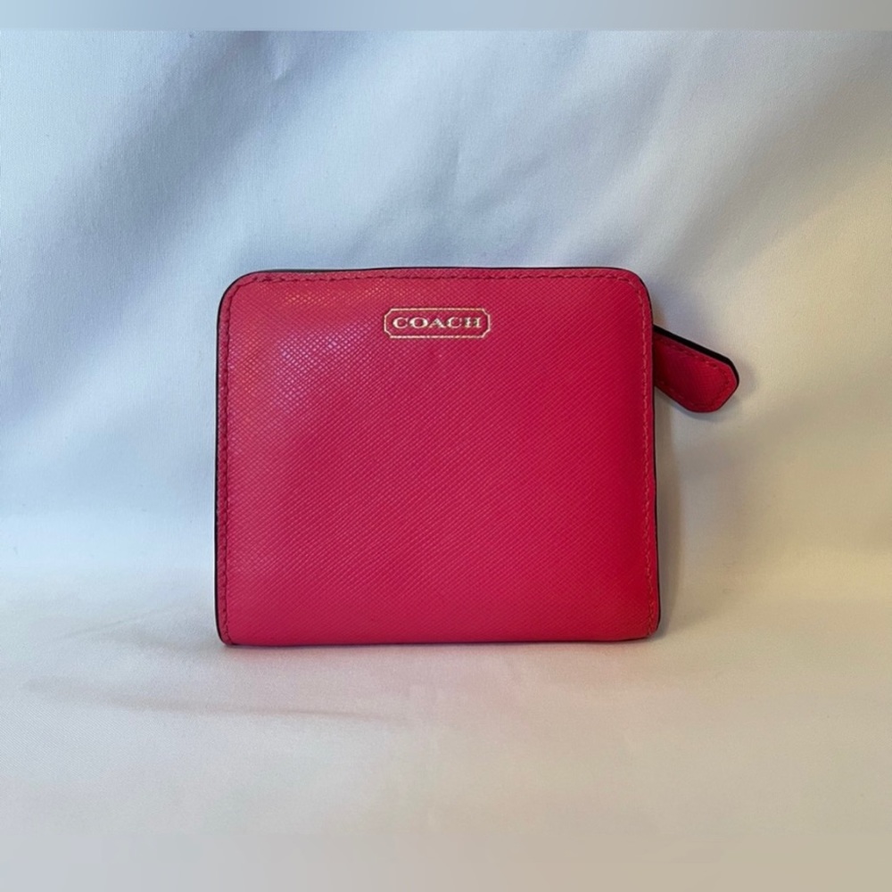 Coach Snap Bi-Fold Wallet (Bold Pink)